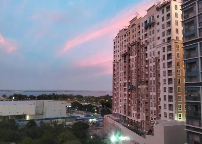 3 Brooms 3 Baths Cozy Condo, One Manchester Place Apartment Punta Engano (Mactan)
