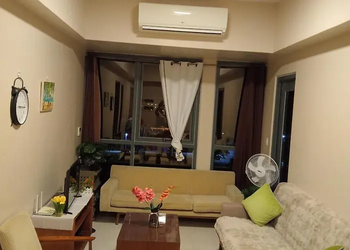 3 Brooms 3 Baths Cozy Condo, One Manchester Place *