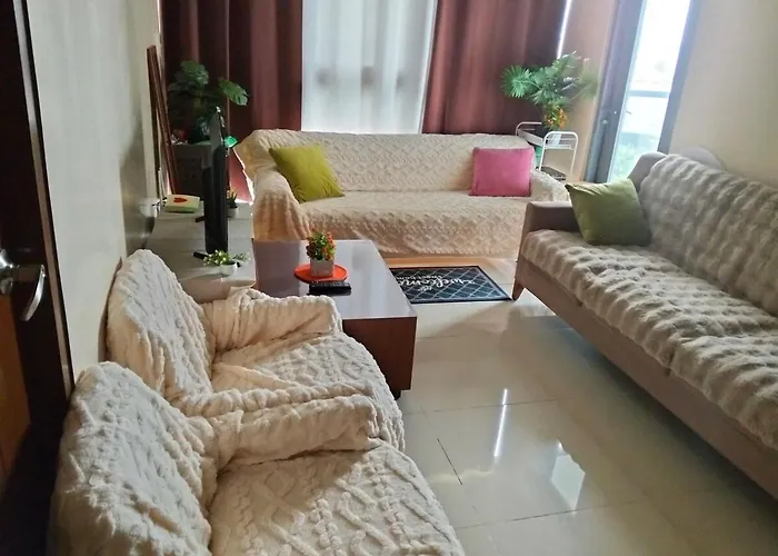 3 Brooms 3 Baths Cozy Condo, One Manchester Place * Punta Engano (Mactan)